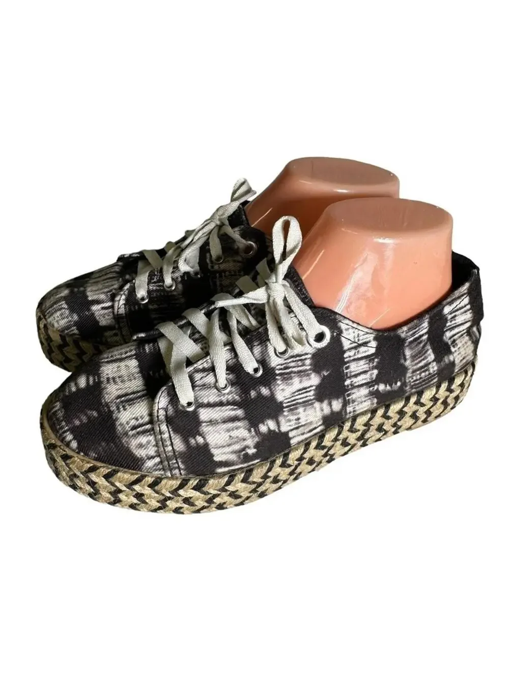 Circus by Sam Edelman step up